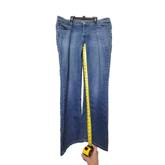 Wrangler Rock 47 Ultra Low Rise Bootcut Jeans Womens Size 33x32 Embroidered - Picture 6 of 9